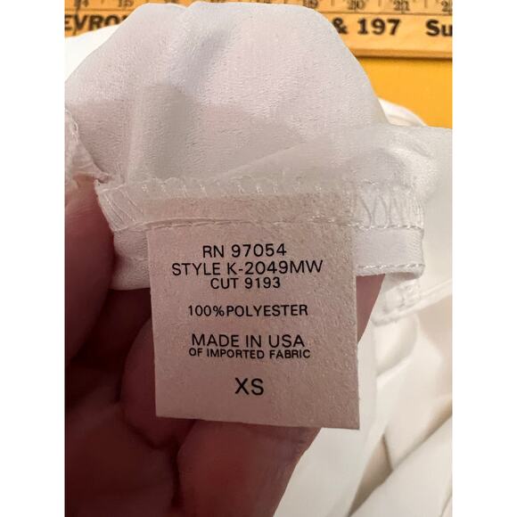 Krisa Sleeveless Smocked Turtleneck Mini A-Line Dress White Women's Size XS NWT - Picture 8 of 8